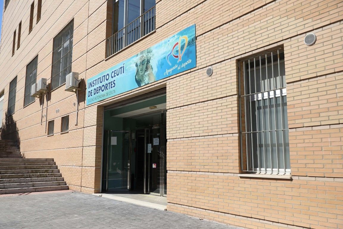 El Instituto Ceutí de Deportes facilita la obtención del carné de acceso a sus usuarios 