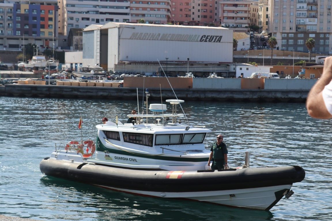 Detenido un ceutí que pilotaba una embarcación con 9 inmigrantes marroquíes a bordo