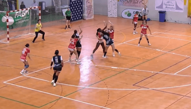 BM Estudiantes busca la reacción ante un combativo Mijas