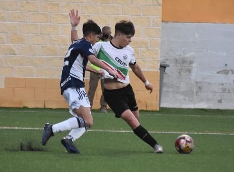 El Sporting pierde ante el Málaga en los últimos minutos (1-2)