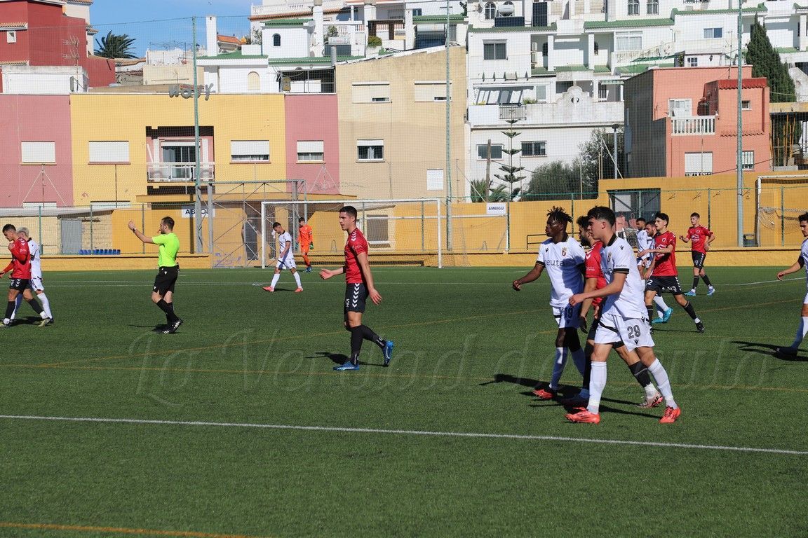 El filial de la ciudad enfrenta en casa al Coria para continuar en su ascenso 
