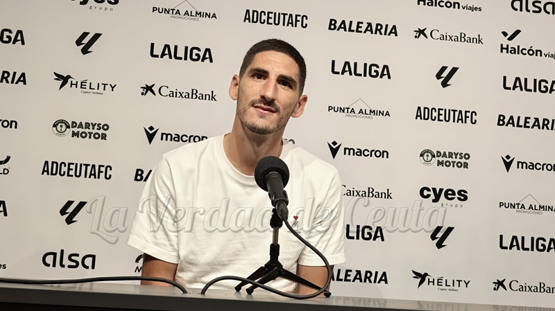 Bodiger reivindica el momento del Ceuta y pide calma pese a la buena racha
