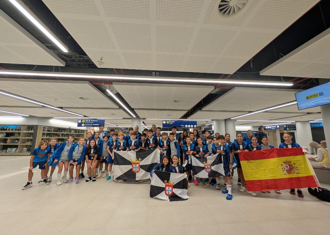 El CB Sancti Petri reúne en Chiclana a 55 jugadores de La Inmaculada en apoyo a Ceuta