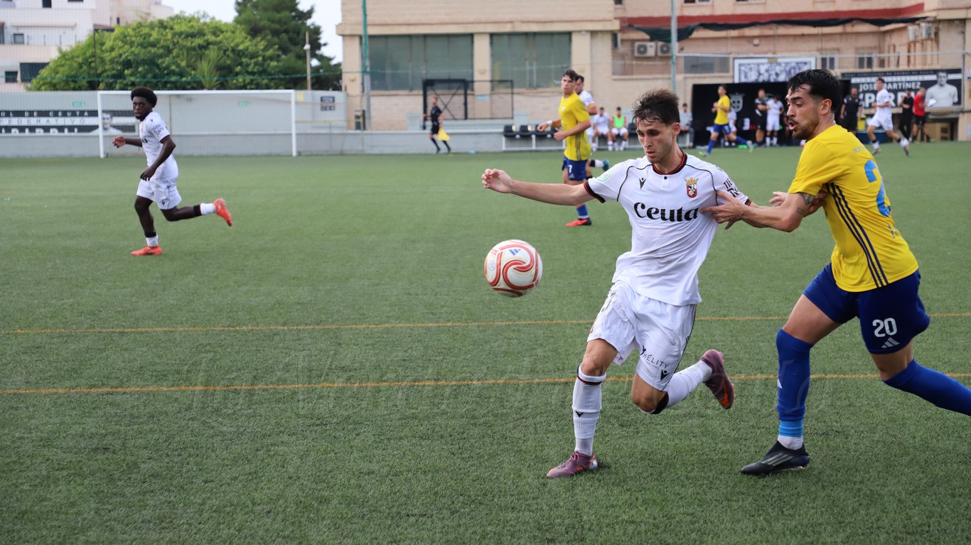 El Ceuta B busca reaccionar ante un Dos Hermanas lanzado