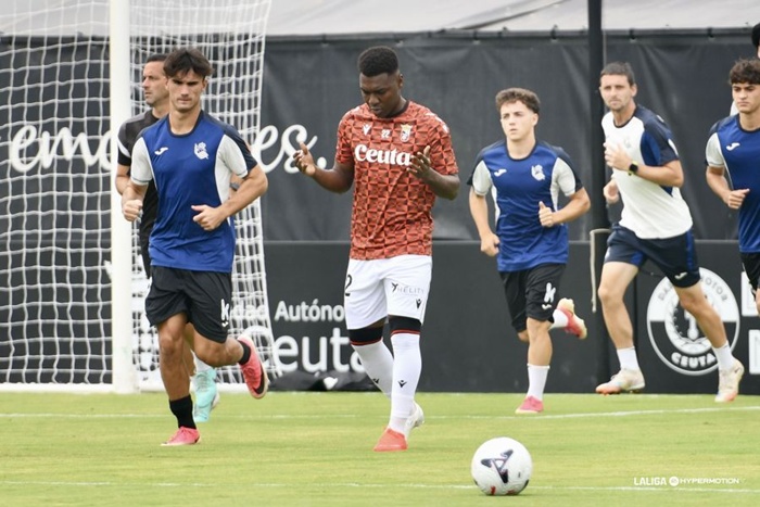 Koné vuelve a Castalia con el Ceuta: "El Castellón me dio mucho cariño, pero ahora defiendo otra camiseta"