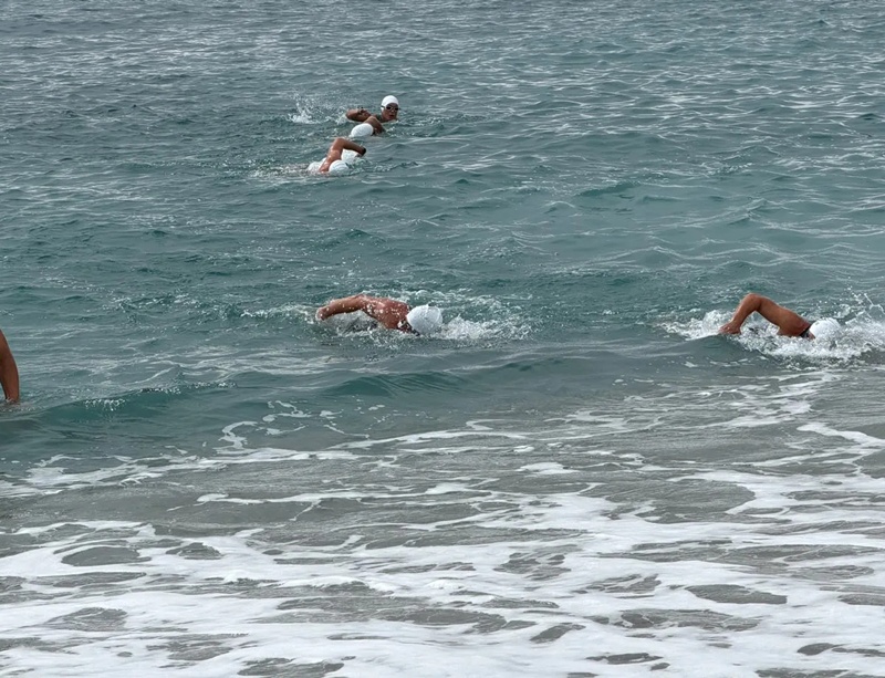 Ceuta calienta motores para la Copa de Europa con una fiesta del triatlón para todas las edades