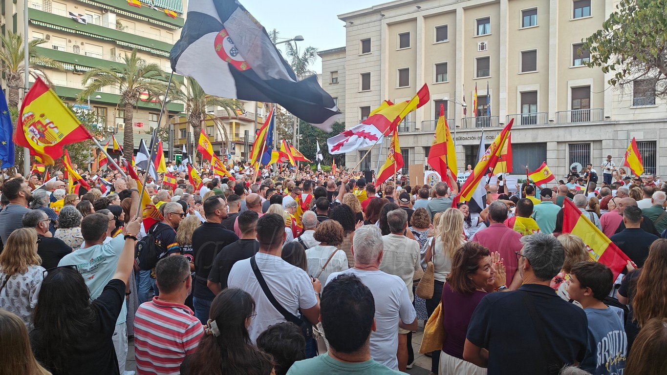 Los militares llevan su malestar a la calle en Ceuta tras más de 45 días de despliegue
