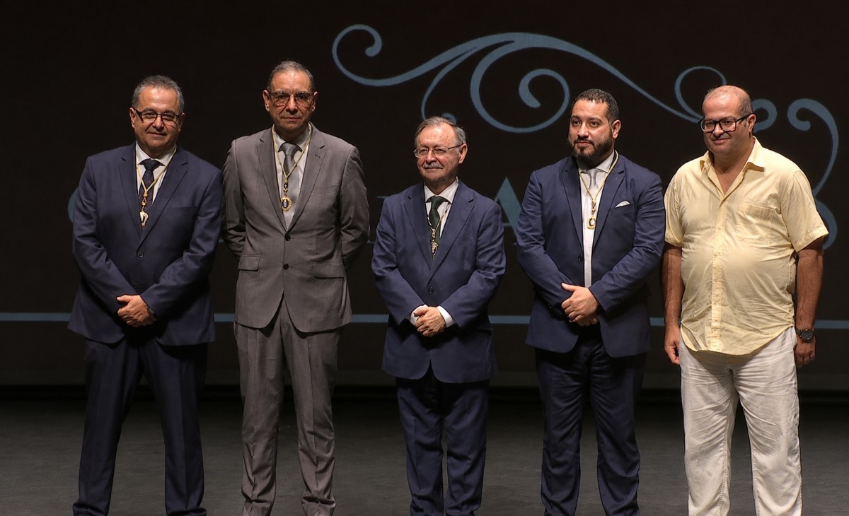 La emoción y la crisis migratoria marcan el acto institucional del “Día de Ceuta” en el Teatro del Revellín